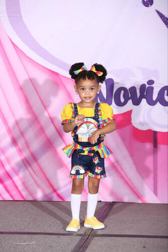 AM- Valerie Cyrus Rainbow Book OOC 12/2