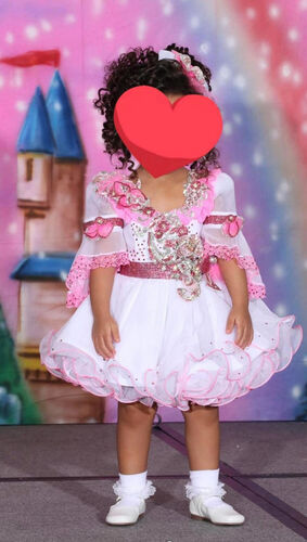 AM- Pink & White Toni O Glitz Dress 18/3