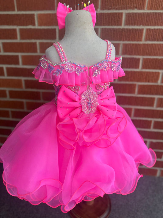 BU- 2/4 Hot Pink Brianna K
