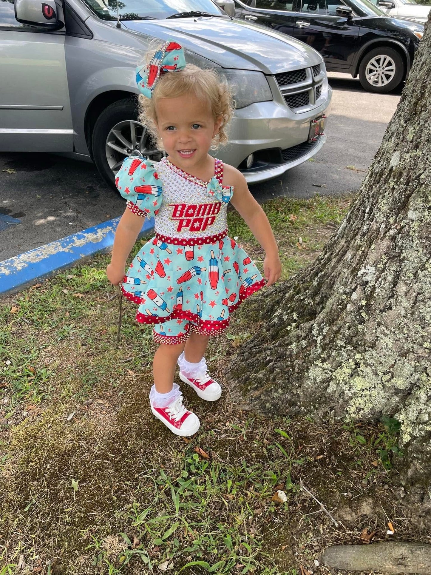 RM- Miss Ellz RWB OOC 12/2