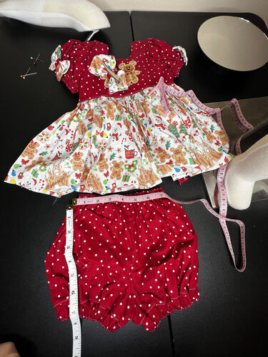 AM- 12/2 Mickey Gingerbread casual