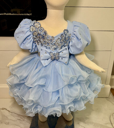 Mallie's Closet Customs