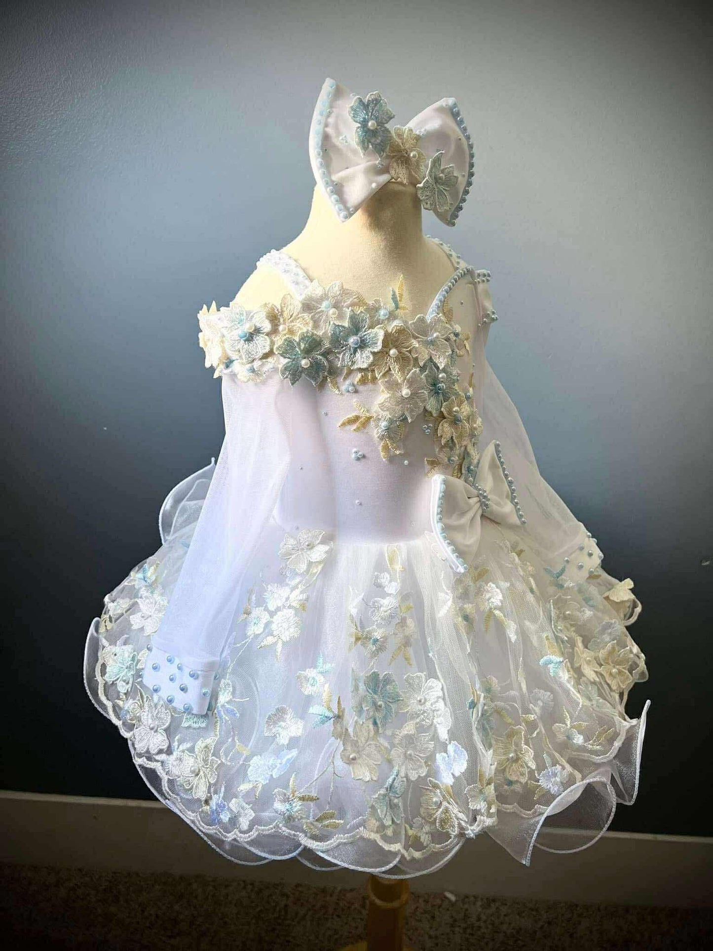 AM-Boo Bear Natural white dress 18/3