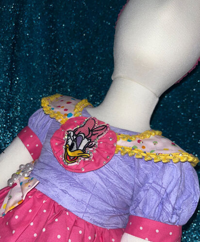 AN- 12/2 Boobear Daisy Duck OOC