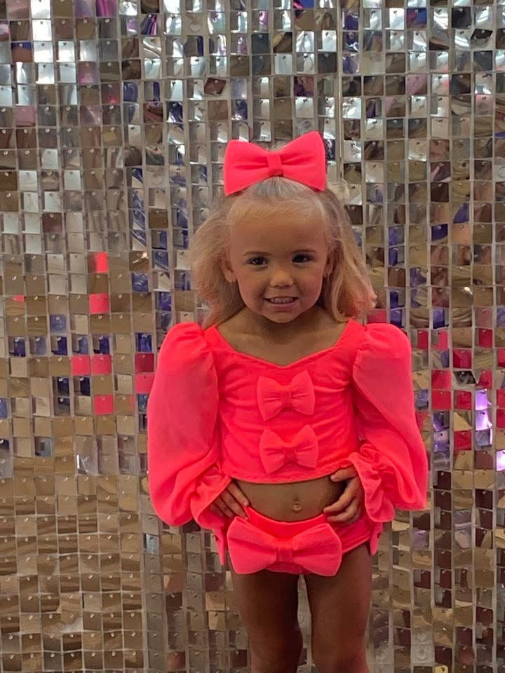 AM- Doll House Hot Pink Natural Swim 18/3