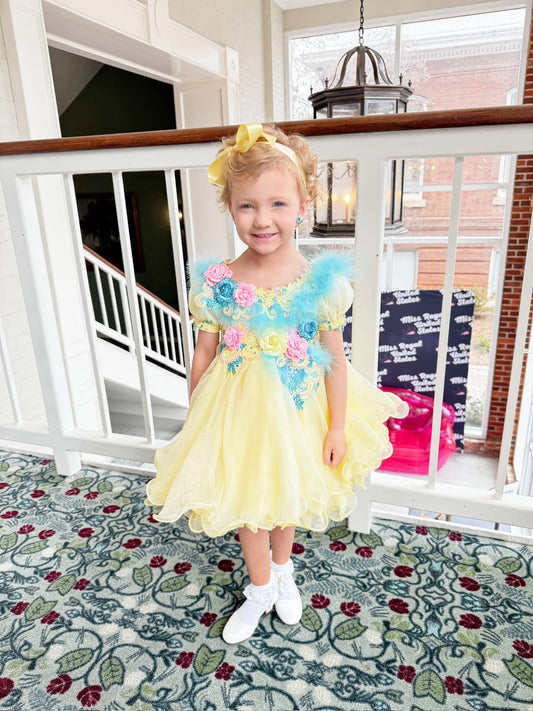 TT- 2/4 Yellow Glitzy Belle