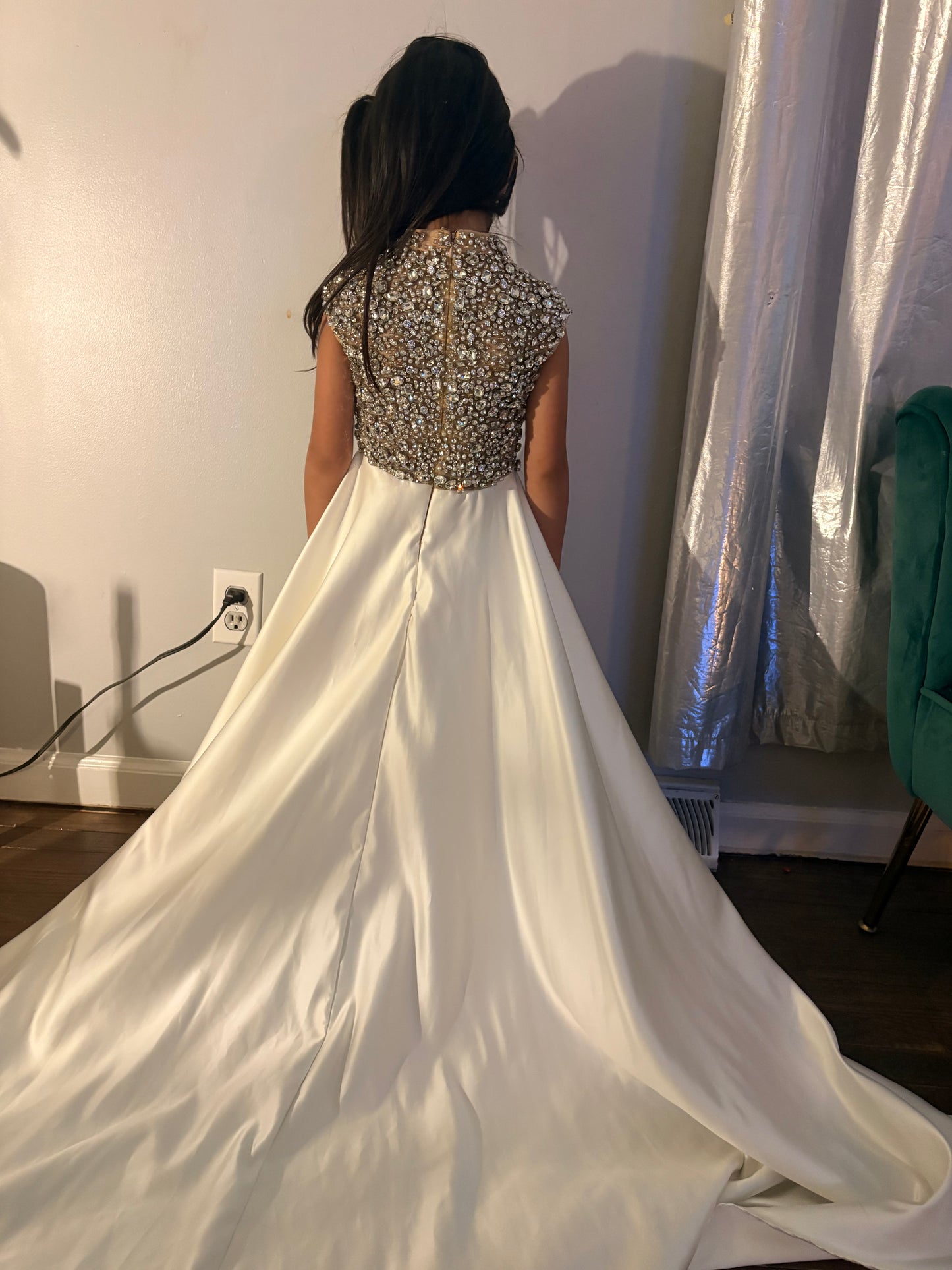 MA- Ashely Lauren white long gown size 2