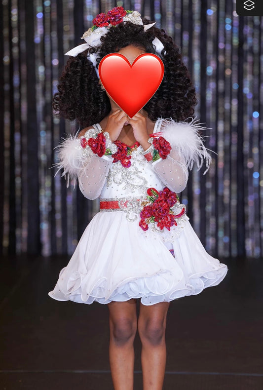 TT- 18/3 White Rose Toni O Glitz
