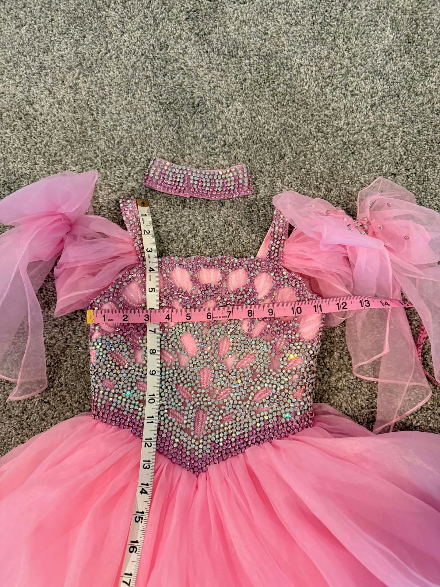 MA- Size 4 Yunyun He Glitz Gown