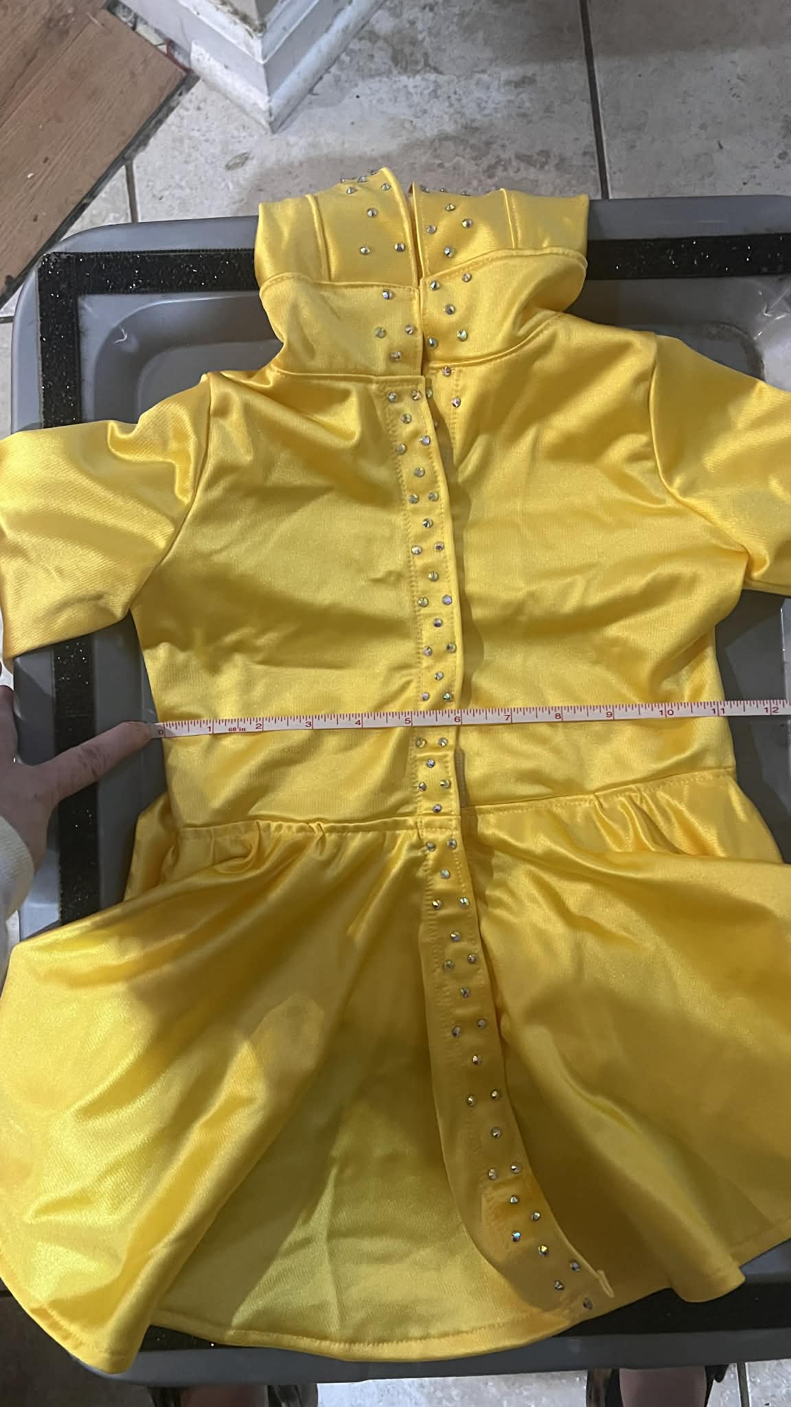 AM- Valerie Cyrus Caroline ooc 3/5