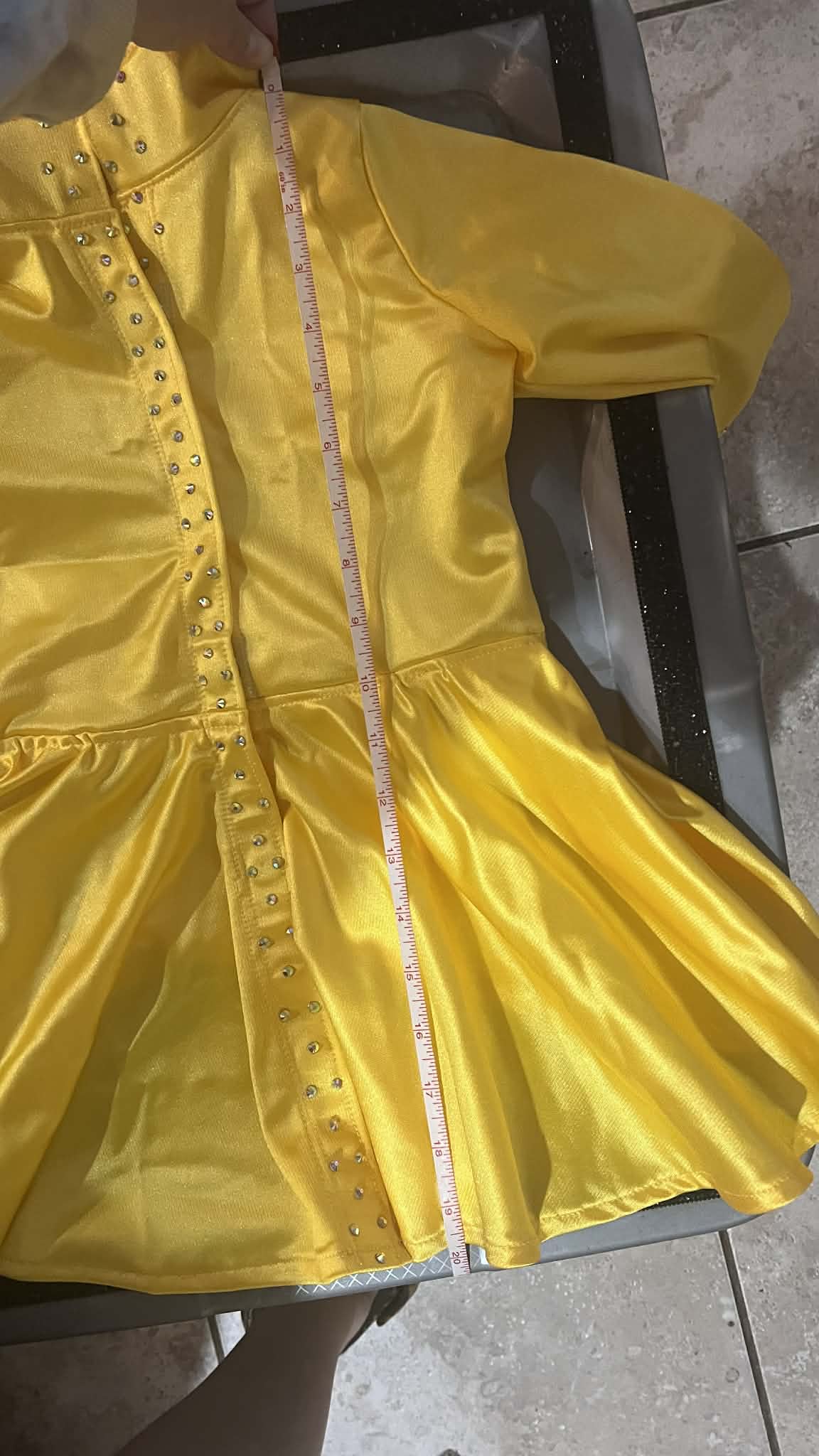 AM- Valerie Cyrus Caroline ooc 3/5