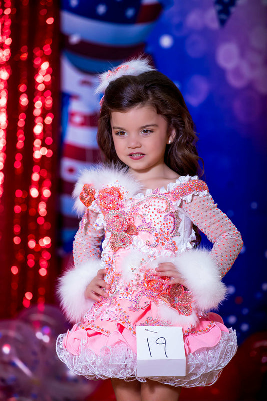 TT- Pink and White Shuggy 18/3-2/4