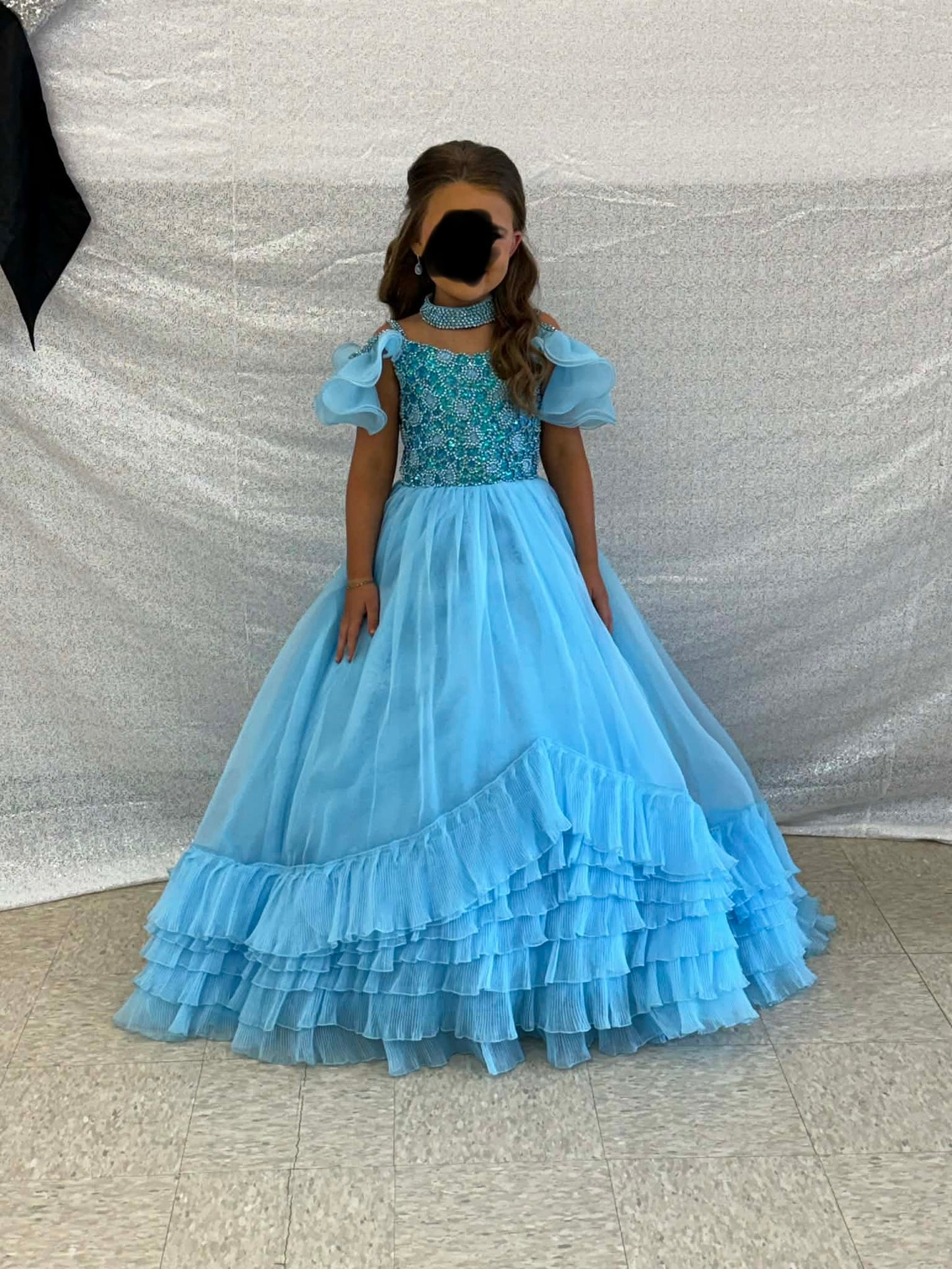 BU- Size 8 Ruffle Blue Diamond
