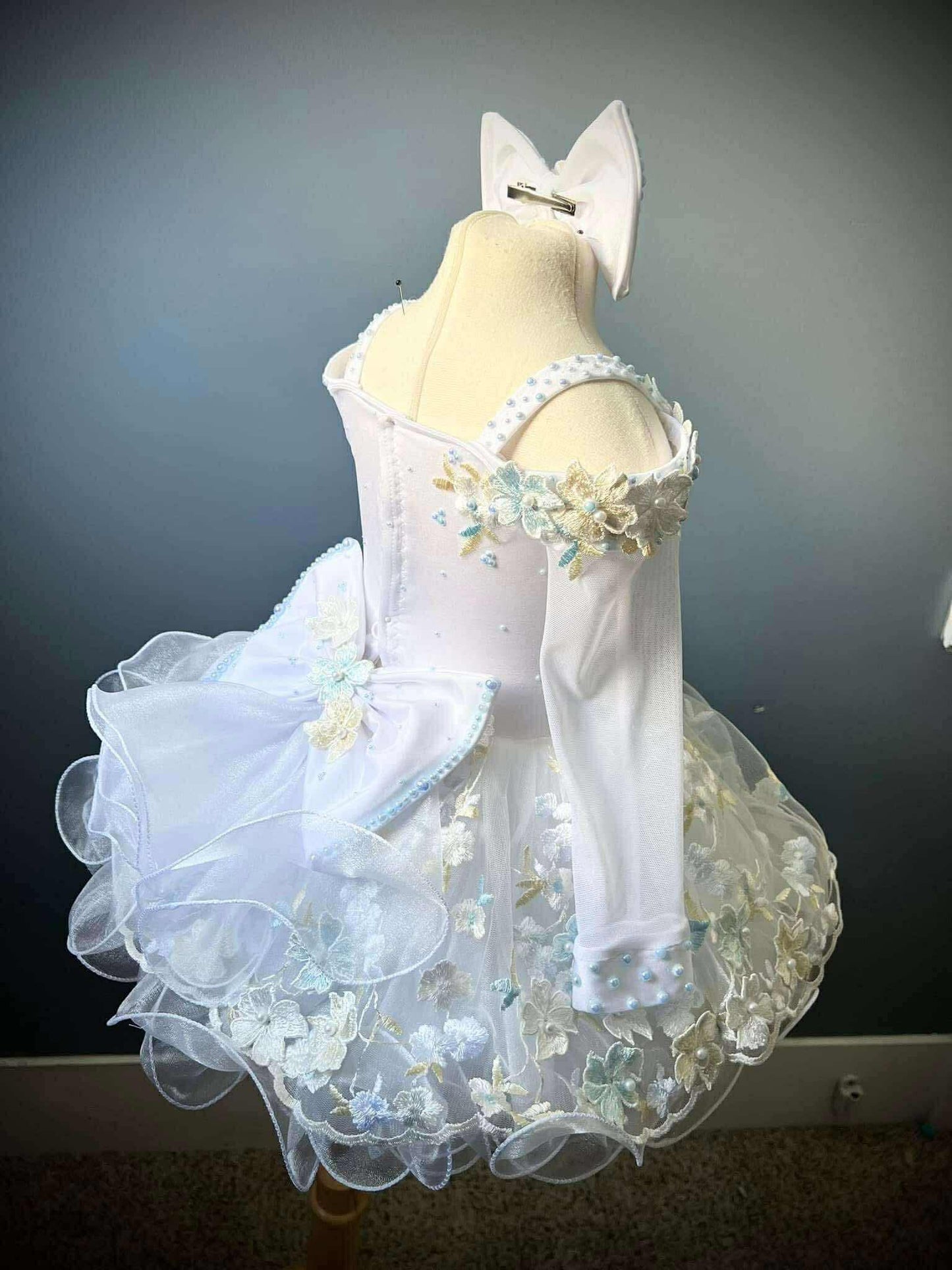 AM-Boo Bear Natural white dress 18/3