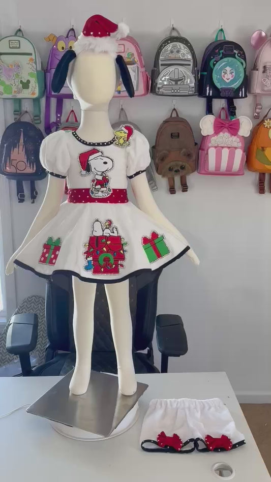 AM- Valerie Cyrus Snoopy Christmas ooc 18/3