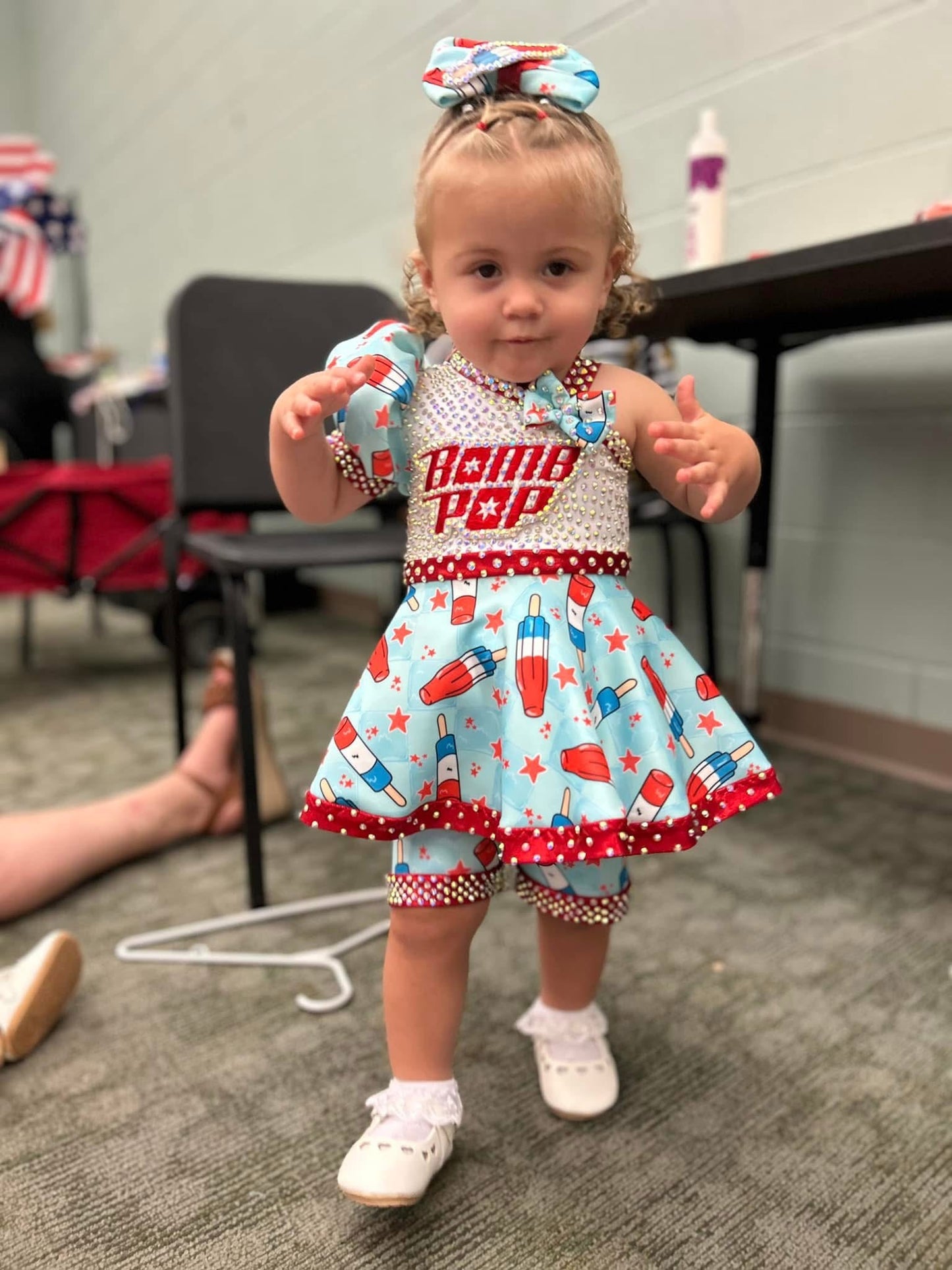 RM- Miss Ellz RWB OOC 12/2