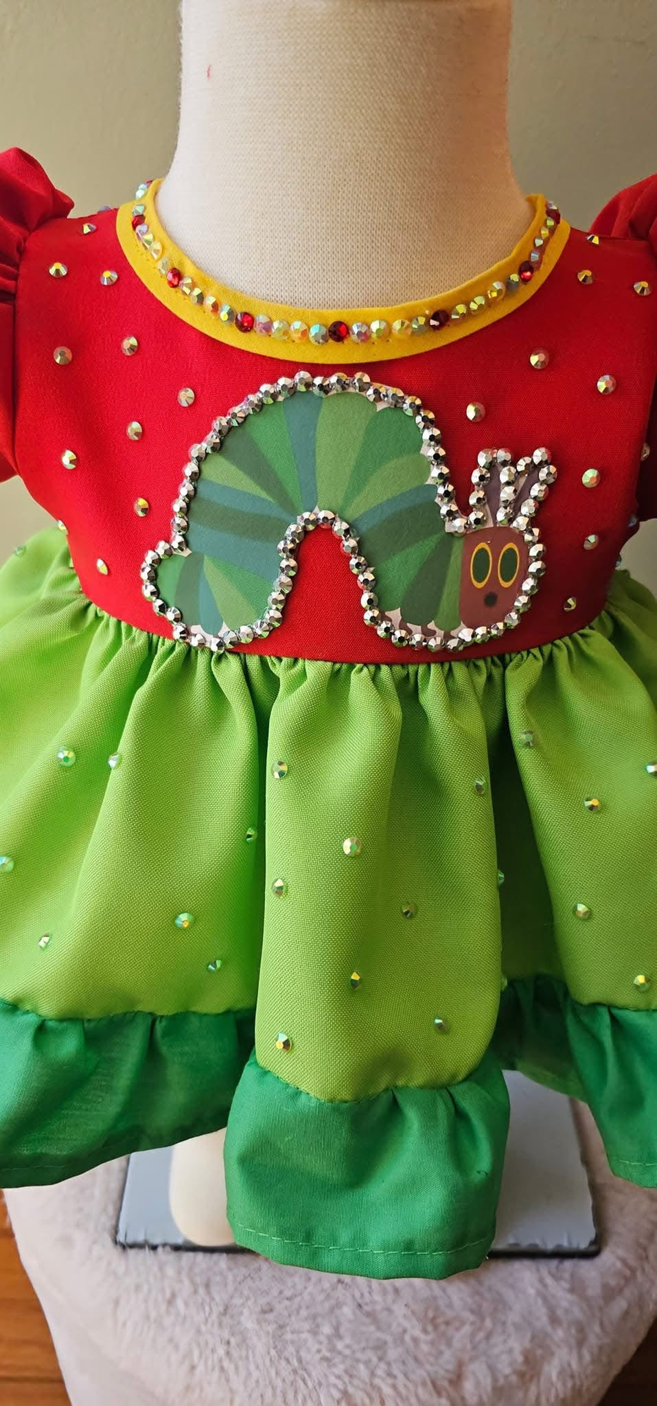 RM- 0/6 months Very Hungry Caterpillar OOC