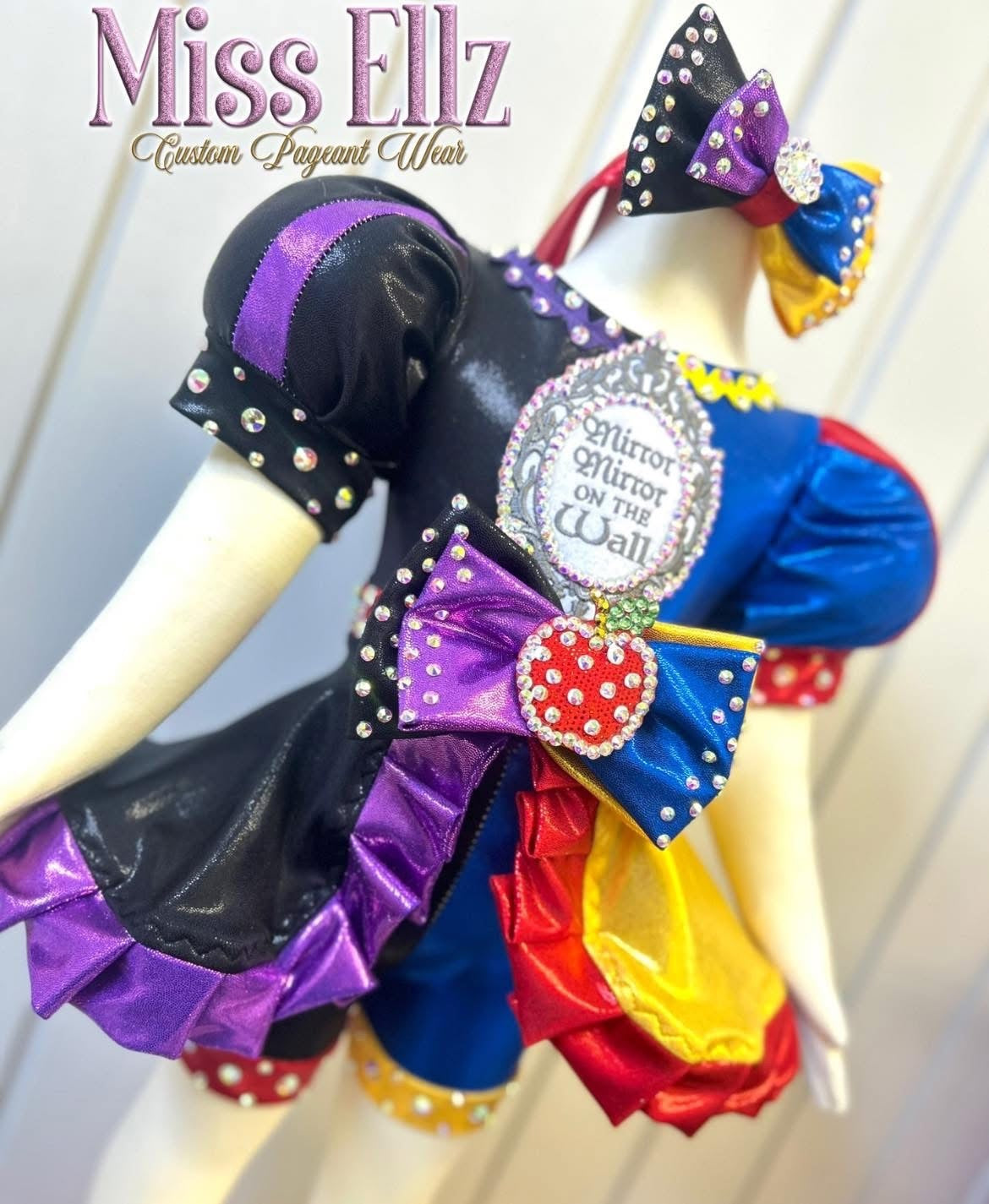 RM- 0/12 Snow White/Evil Queen OOC