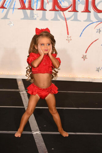 AM- 18/3-2/4 Red Cinderella Glitz swim