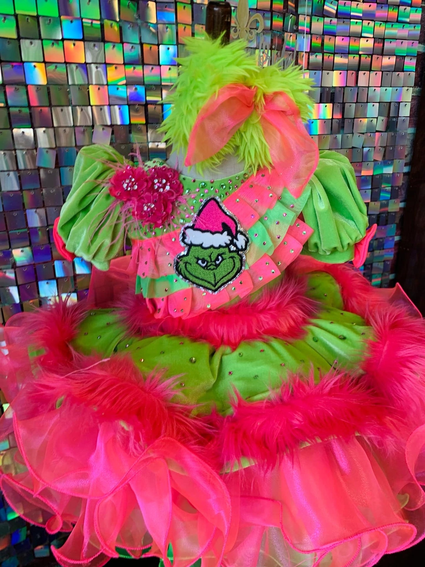 BU-12/2 Pinky Grinch OOC