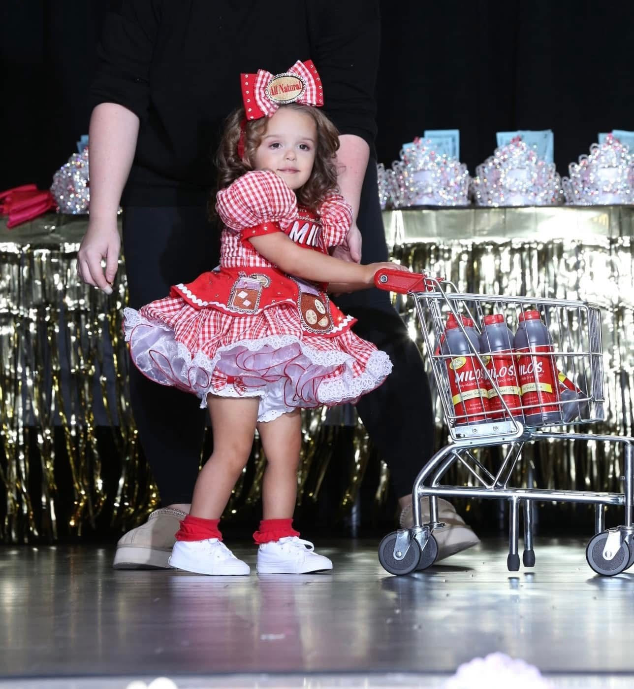 AN- Valerie Cyrus Milos Sweet Tea OOC 12/2