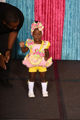 AM- 12/2 Sunshine Sparkle Shuggy casual