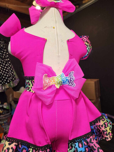 AM- 12/2 Lisa Frank OOC