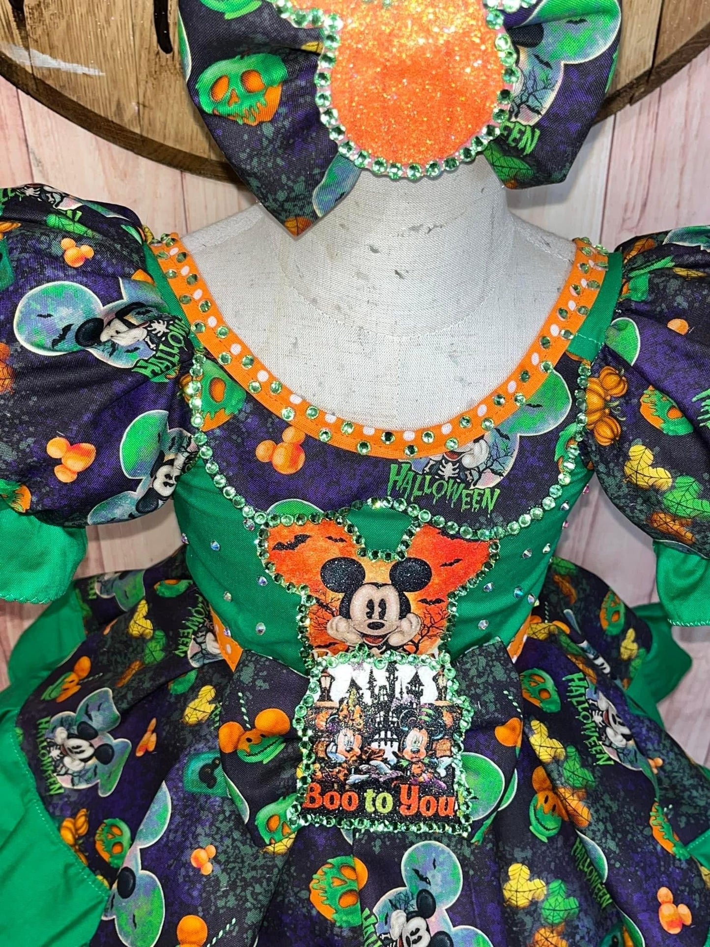 RM-12/2 Mickey Mouse Halloween OOC