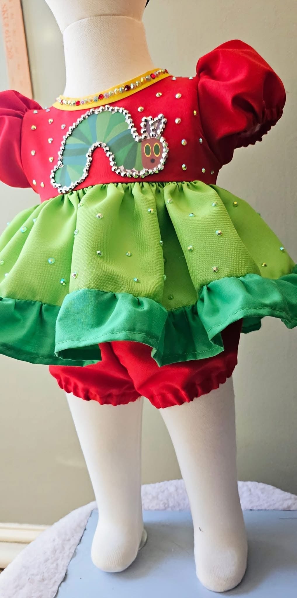 RM- 0/6 months Very Hungry Caterpillar OOC