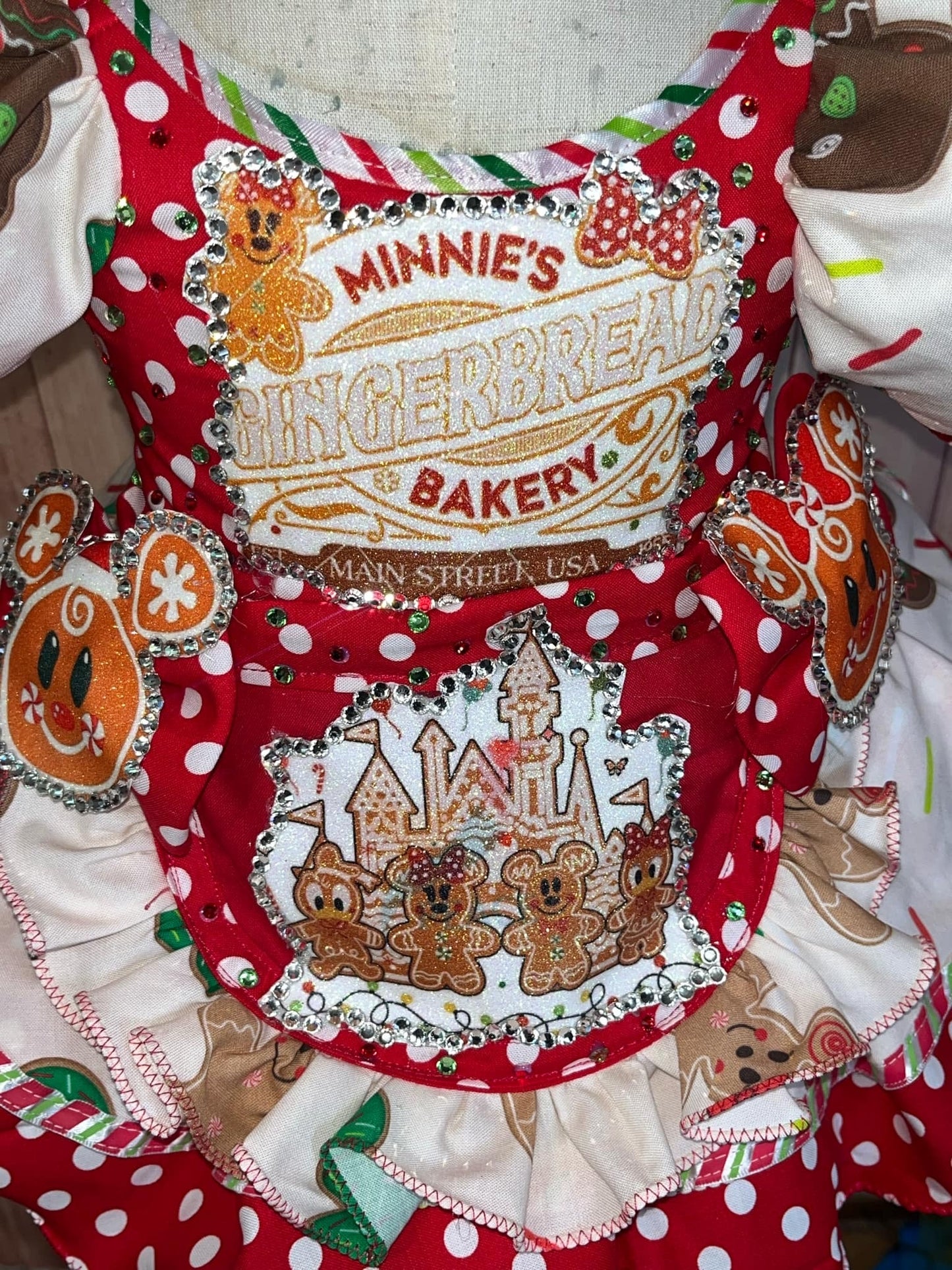 RM-6/12 months Christmas- Minnie’s Gingerbread Bakery OOC