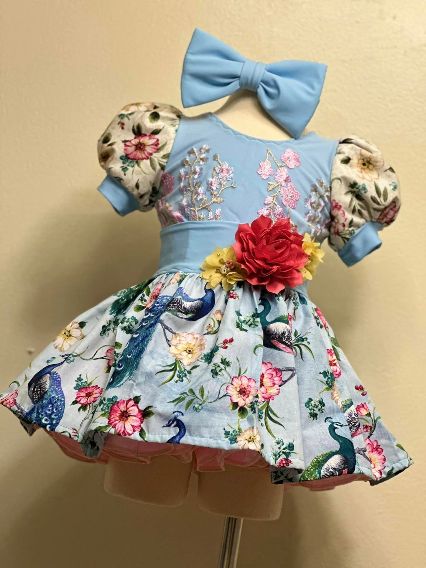 RM-Peacock Spring Casual