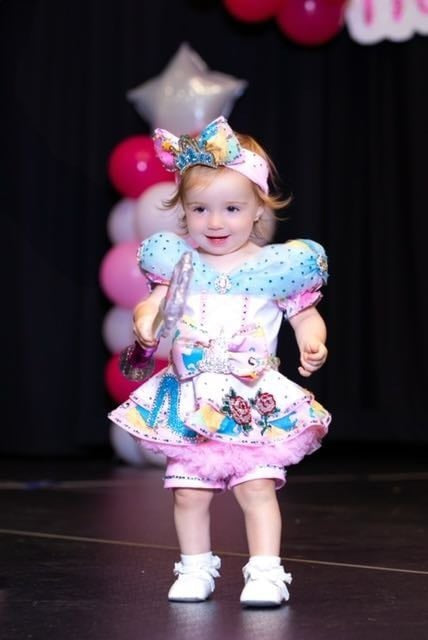 RM-6/18-12/2 Disney Princess Shuggy OOC